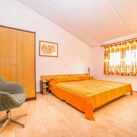 Apartment Fuer 4 Personen Ca 50 Qm In Vintijan, Istrien Istrische Riviera *